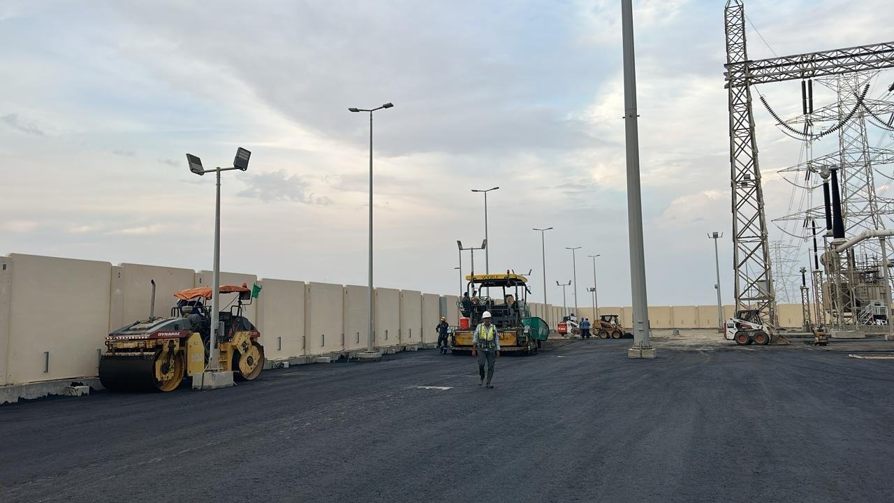 Earth and Asphalt Work (35)